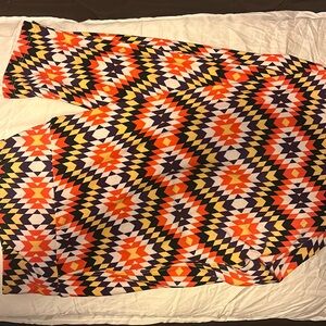 Tall and curvy lularoe Halloween leggings.